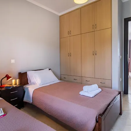 Apartment With Sea View B Tsoukaladhes