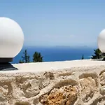 Appartement With Sea View B *